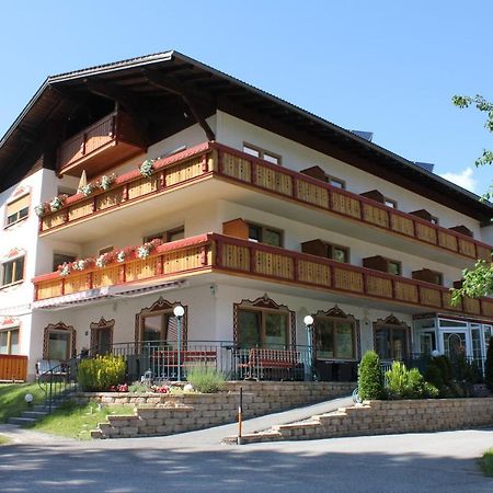 Hotel Garni Waldhof Stanzach Exteriör bild